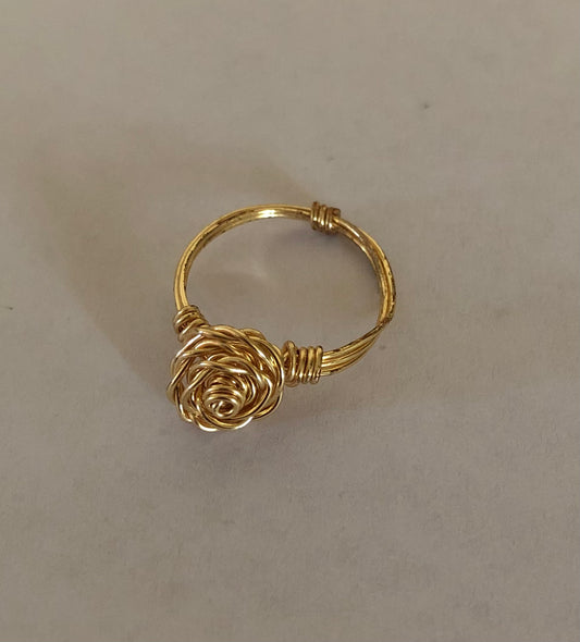 Wire rose ring