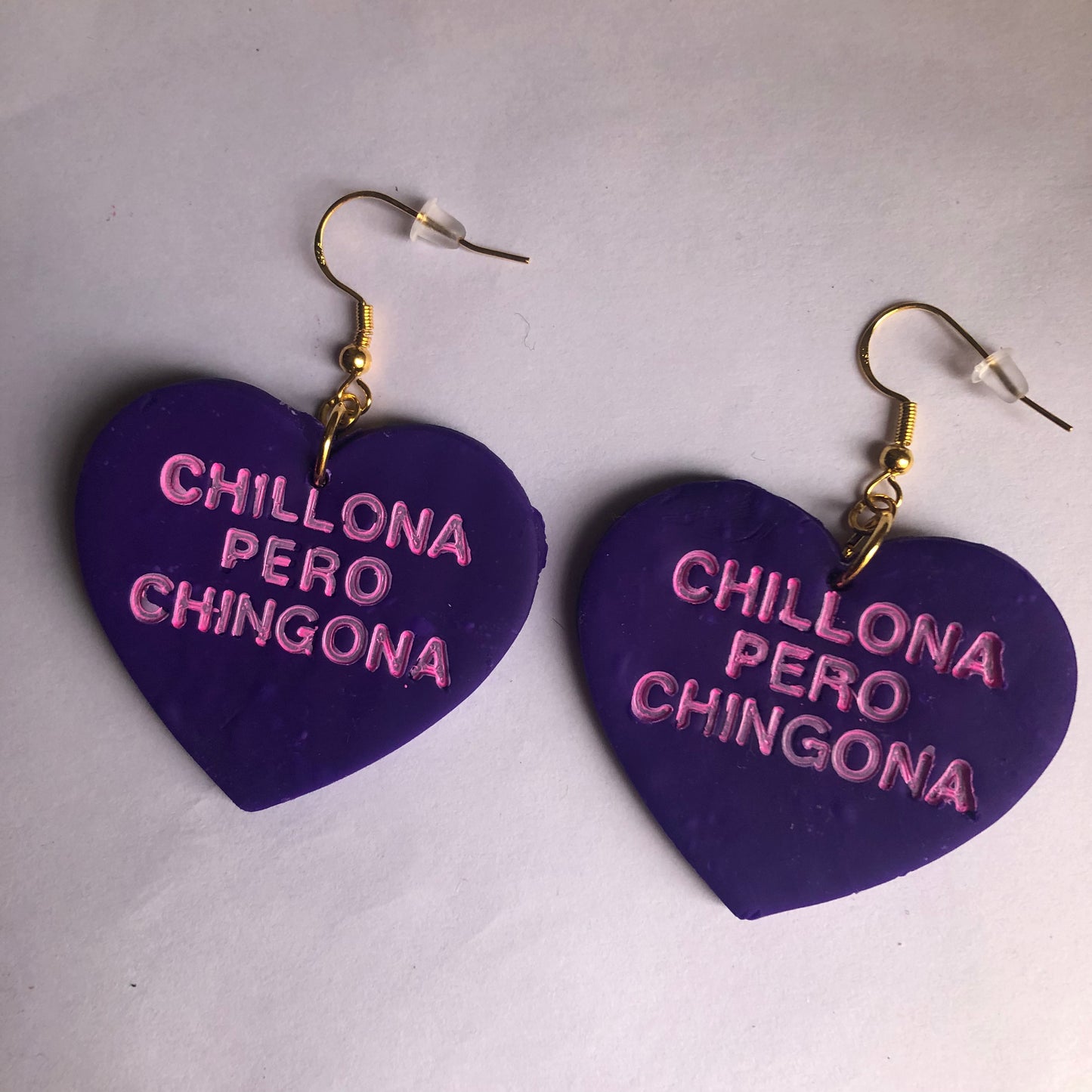 Chillona pero Chingona polymer clay heart-shaped earrings