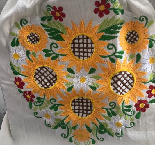Mexican embroidered shirt off the shoulder Blusa bordada mexicana