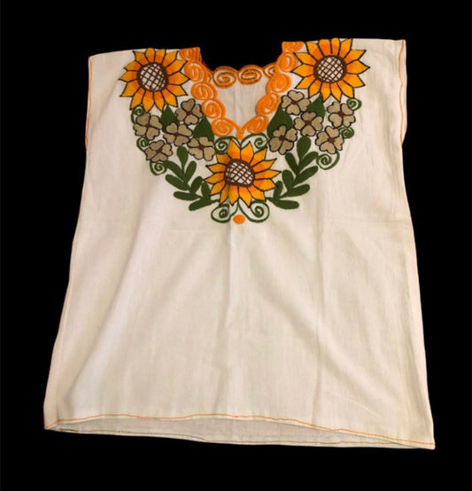 Mexican embroidered shirt Blusa bordada mexicana